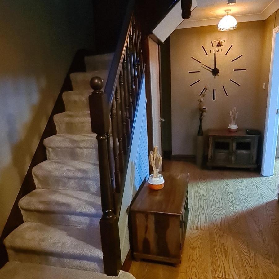 Spacious, 5 Bed House For 9 In Chester Exterior photo